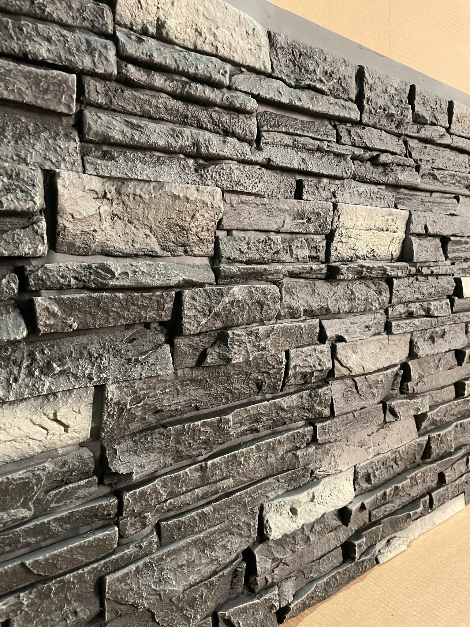 HOURWALL Modernstone - Iron Black